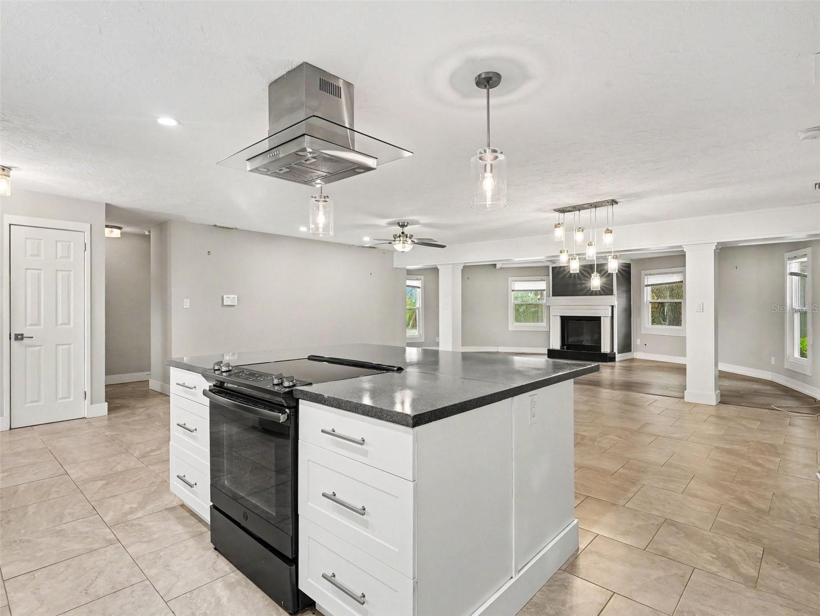 2746 HIBISCUS ST, SARASOTA, FL, 34239