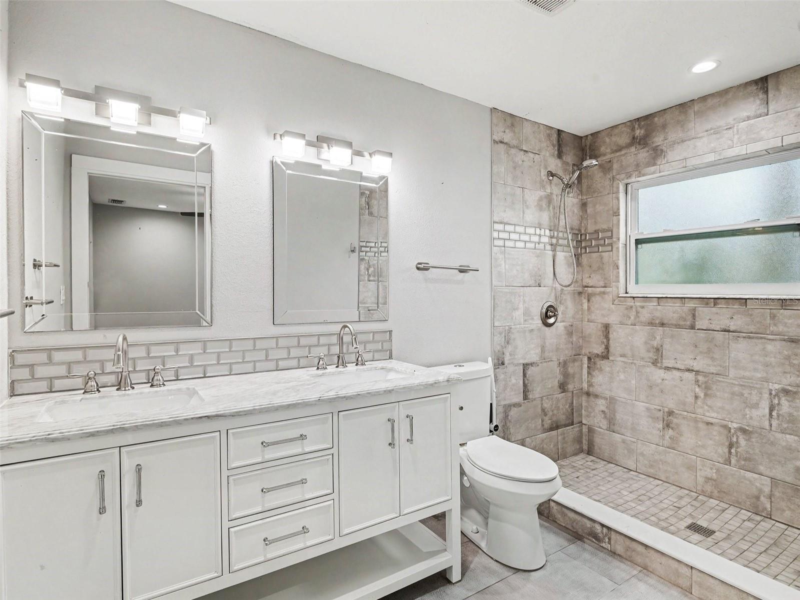 2746 HIBISCUS ST, SARASOTA, FL, 34239