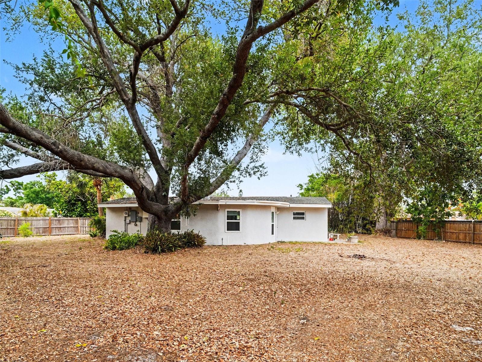 2746 HIBISCUS ST, SARASOTA, FL, 34239