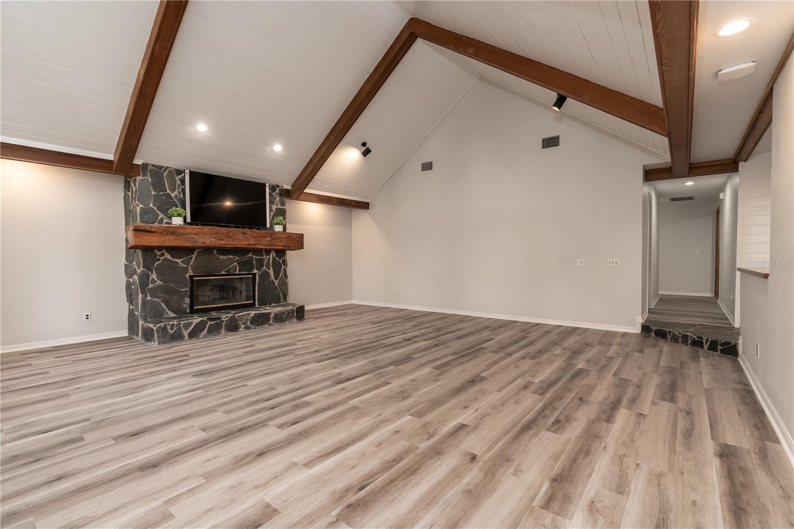3415 RANCH RD, VALRICO, FL, 33596