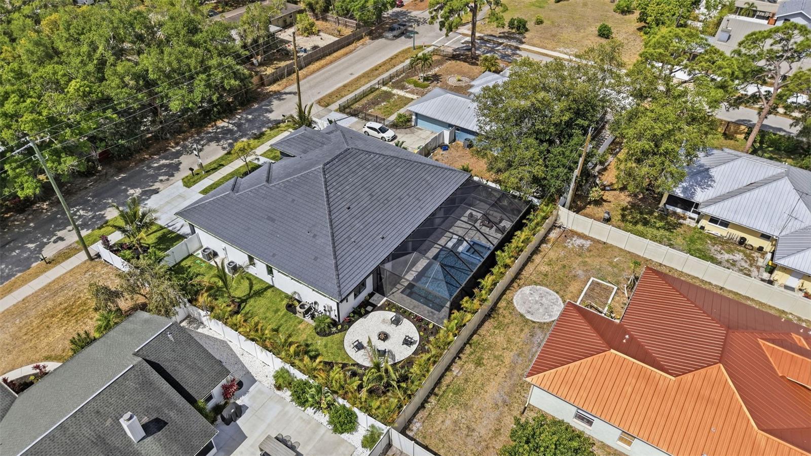 2727 WALDEMERE ST, SARASOTA, FL, 34239