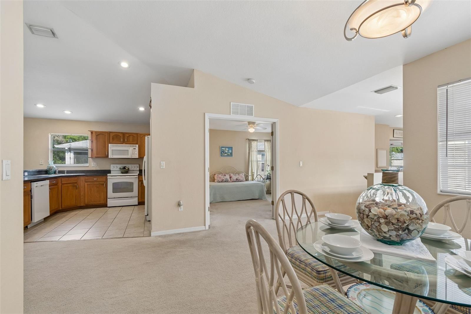 1633 HAMMOCKS AVE #1633, LUTZ, FL, 33549
