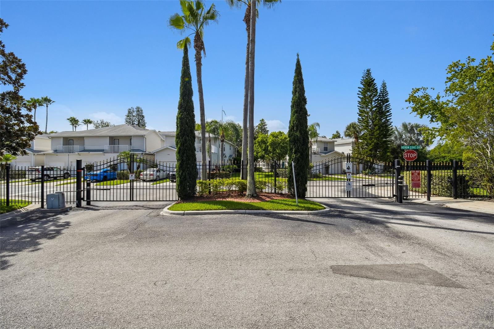 1633 HAMMOCKS AVE #1633, LUTZ, FL, 33549