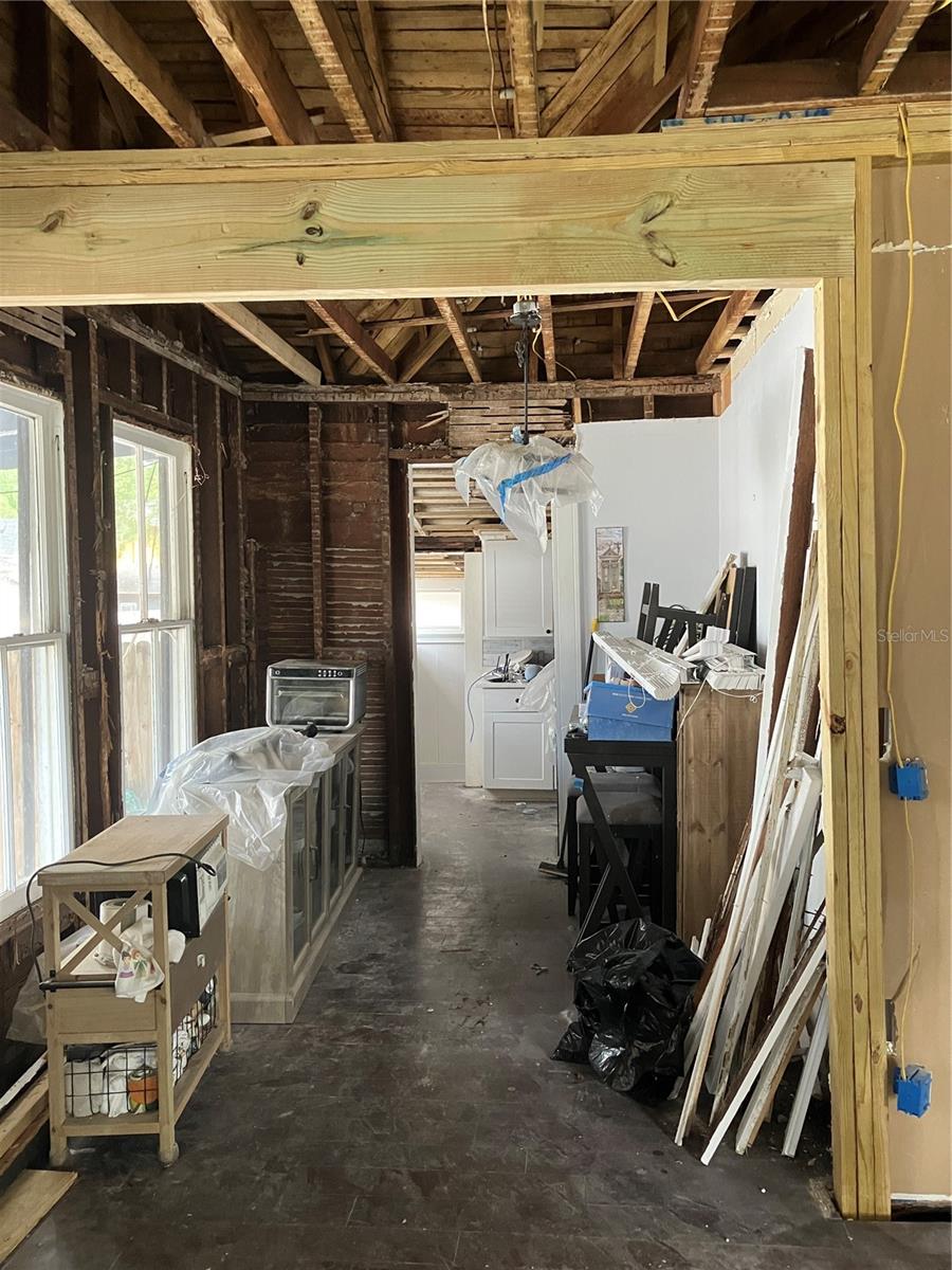 104 W 10TH ST, SANFORD, FL, 32771