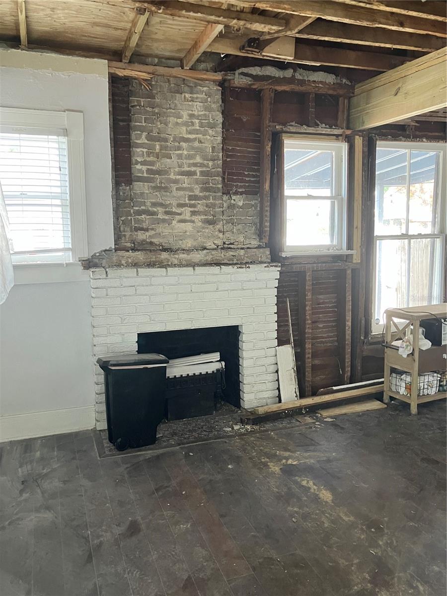 104 W 10TH ST, SANFORD, FL, 32771