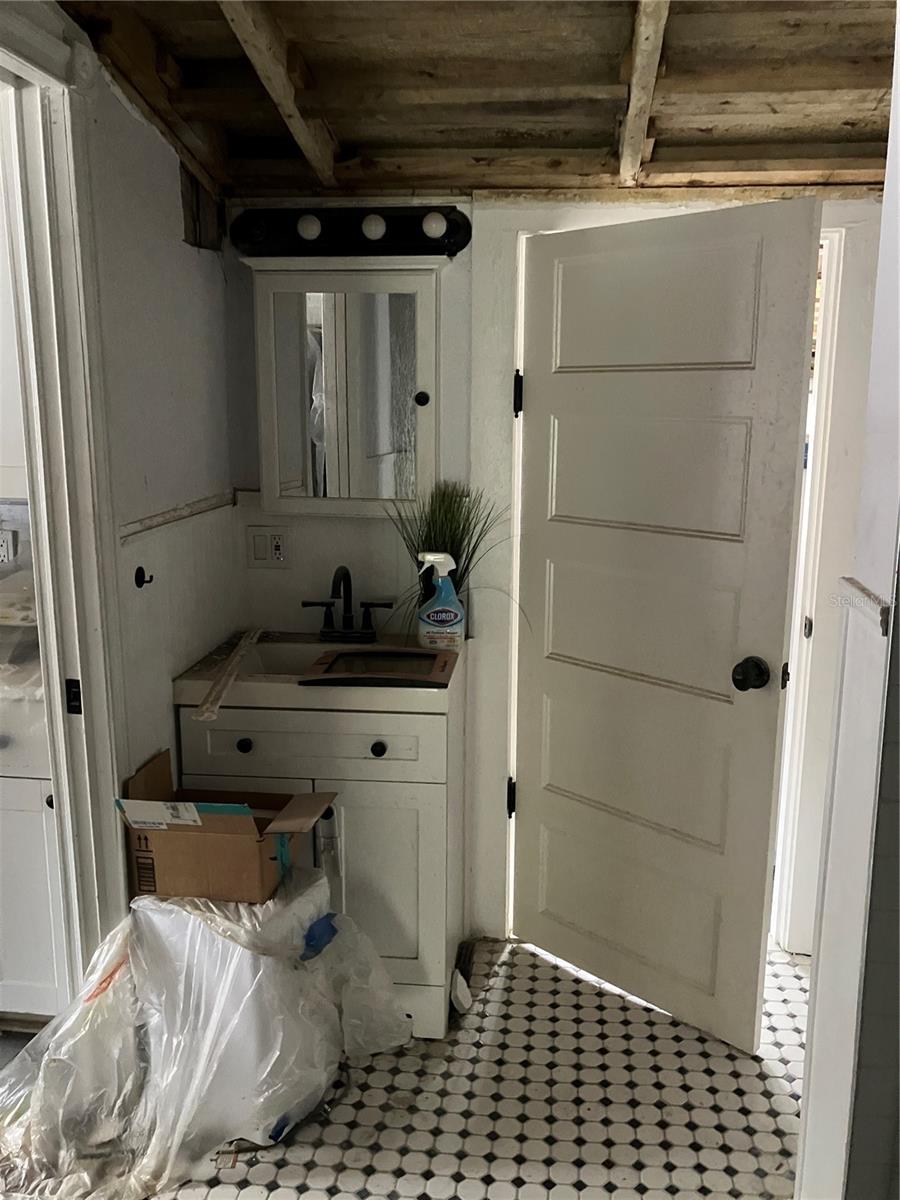 104 W 10TH ST, SANFORD, FL, 32771
