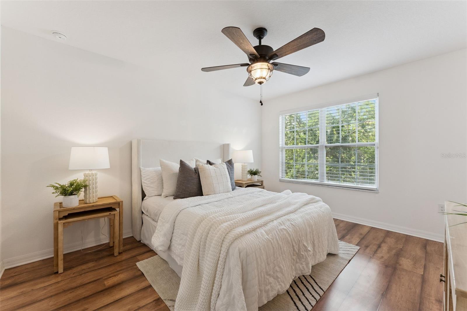 7988 EDGEWOOD FOREST DR, ORLANDO, FL, 32827