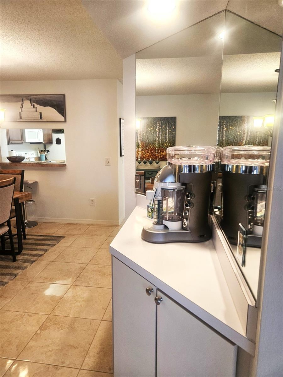 307 PINE HOLLOW CIR #307, ENGLEWOOD, FL, 34223