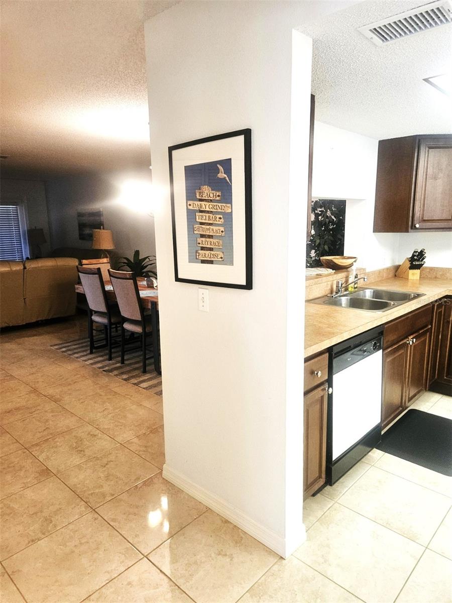 307 PINE HOLLOW CIR #307, ENGLEWOOD, FL, 34223