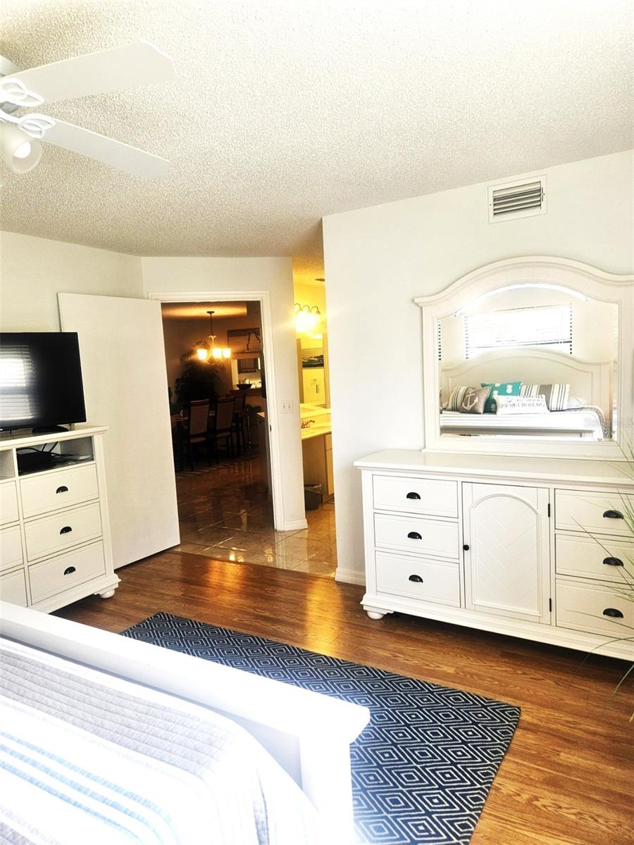 307 PINE HOLLOW CIR #307, ENGLEWOOD, FL, 34223