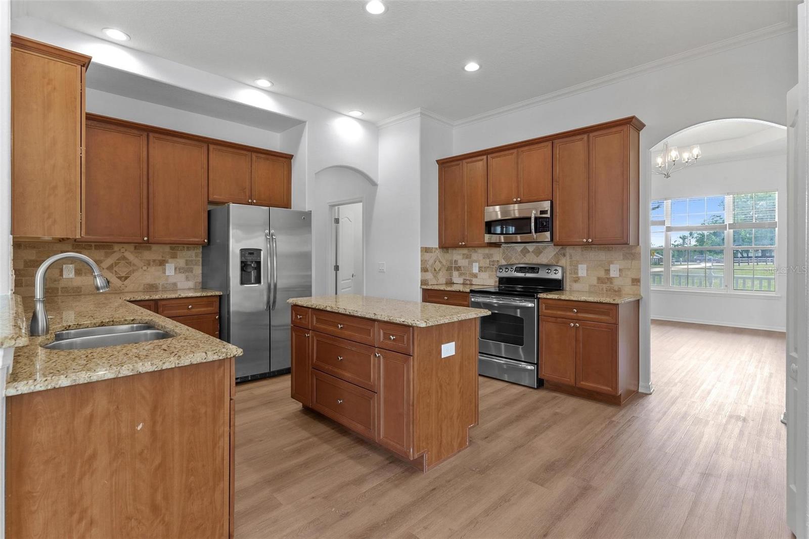 17440 COUNTY ROAD 448, MOUNT DORA, FL, 32757