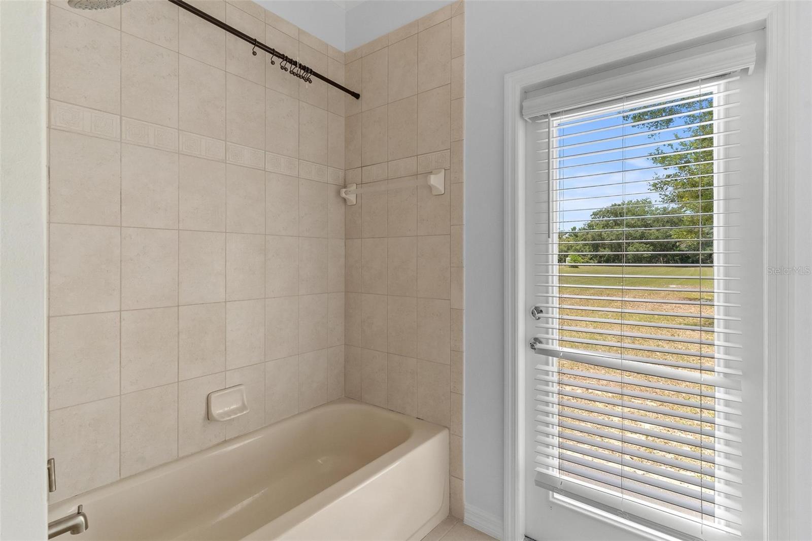 17440 COUNTY ROAD 448, MOUNT DORA, FL, 32757