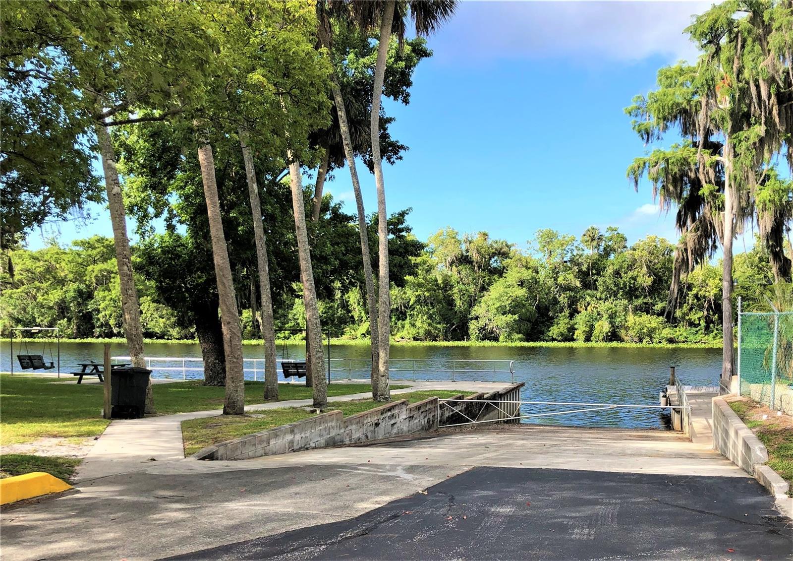 2013 QUAIL HOLLOW DR, DELAND, FL, 32720