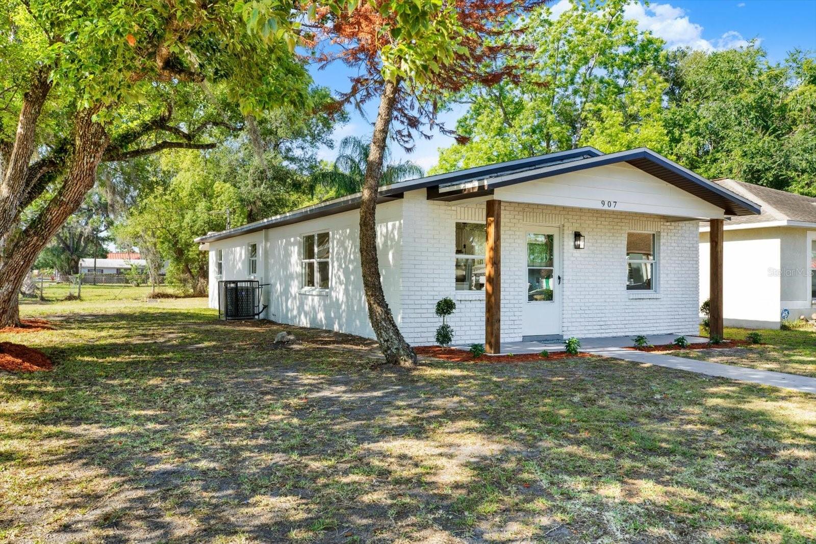 907 E RENFRO ST, PLANT CITY, FL, 33563