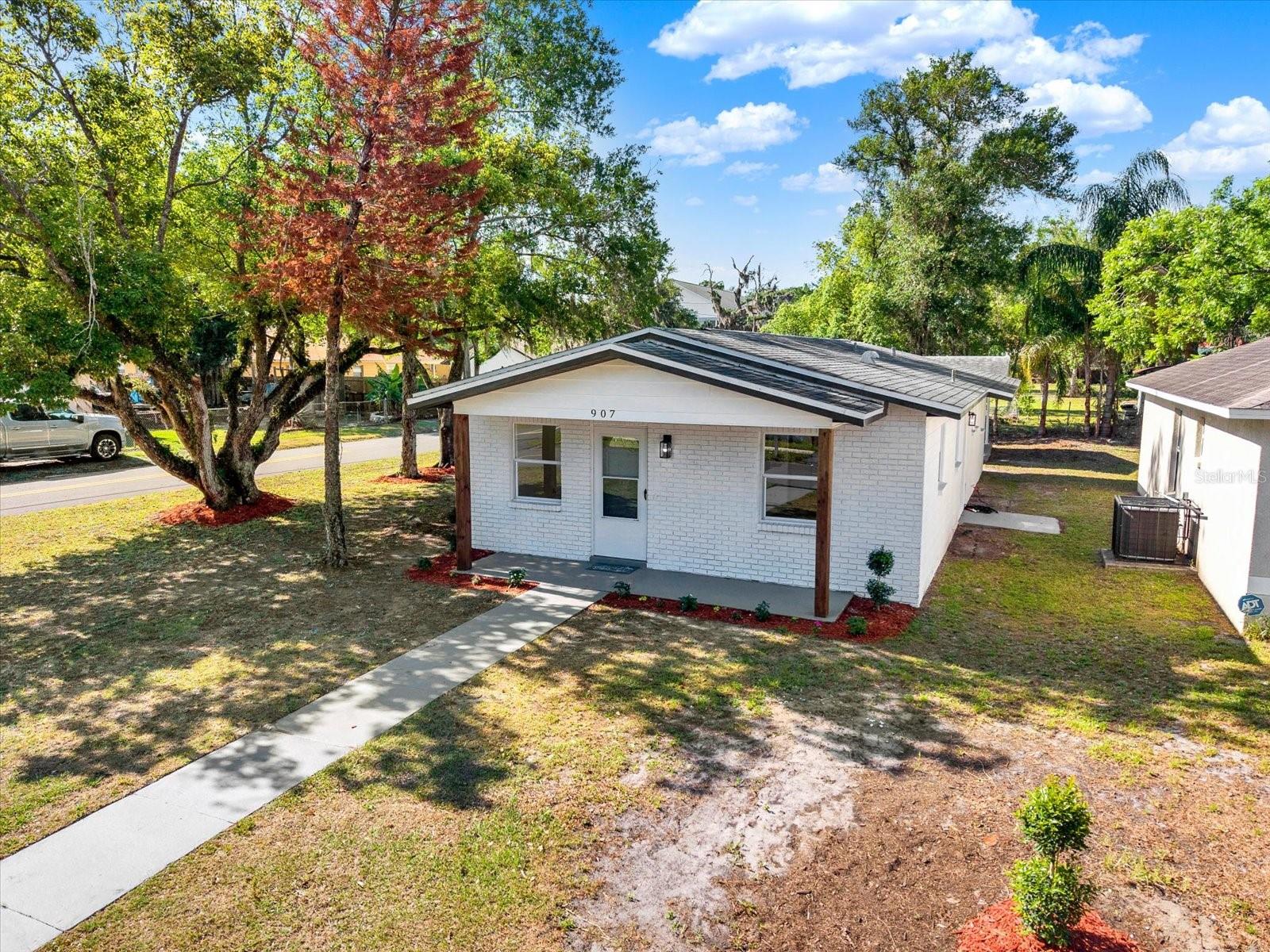 907 E RENFRO ST, PLANT CITY, FL, 33563