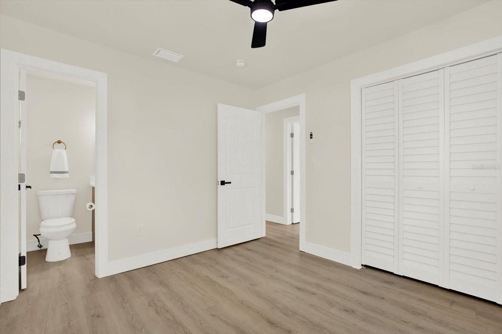 907 E RENFRO ST, PLANT CITY, FL, 33563