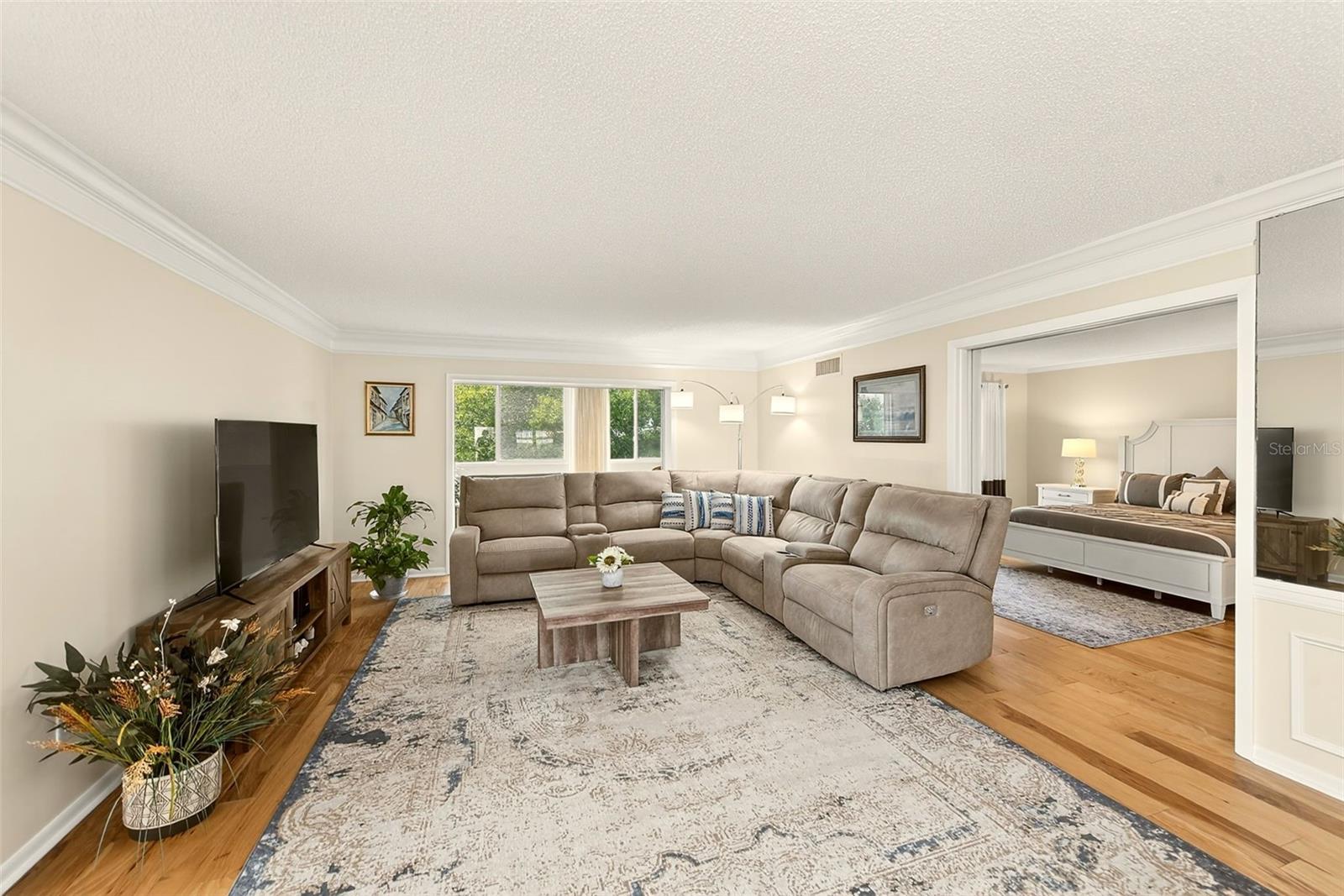 131 BLUFF VIEW DR #401, BELLEAIR BLUFFS, FL, 33770