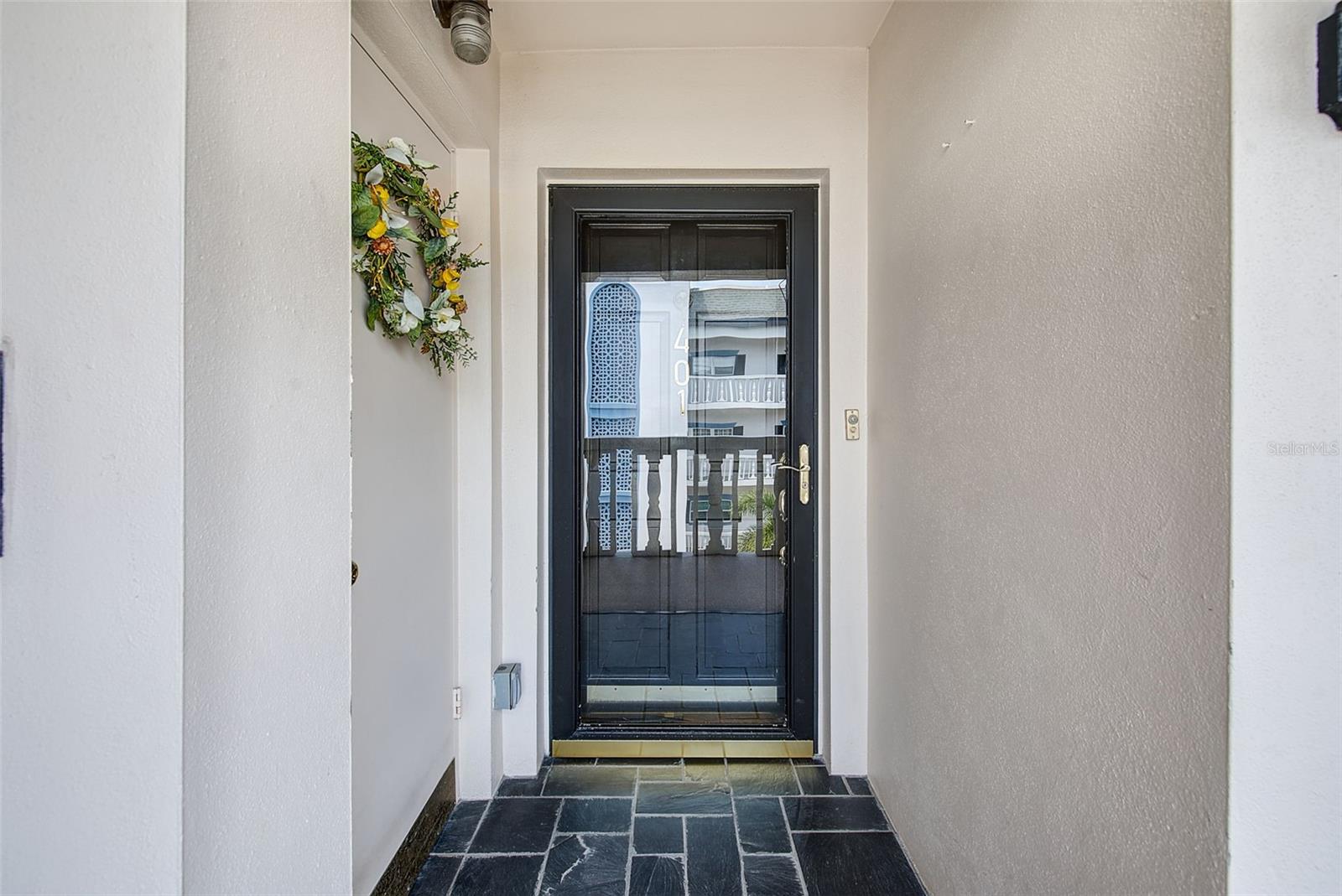 131 BLUFF VIEW DR #401, BELLEAIR BLUFFS, FL, 33770