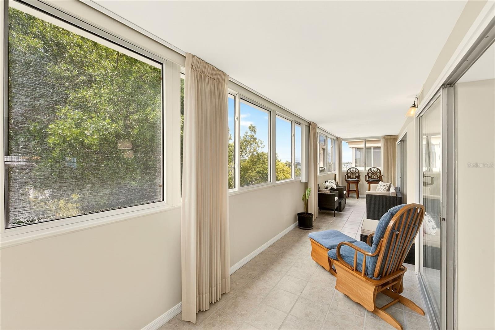 131 BLUFF VIEW DR #401, BELLEAIR BLUFFS, FL, 33770