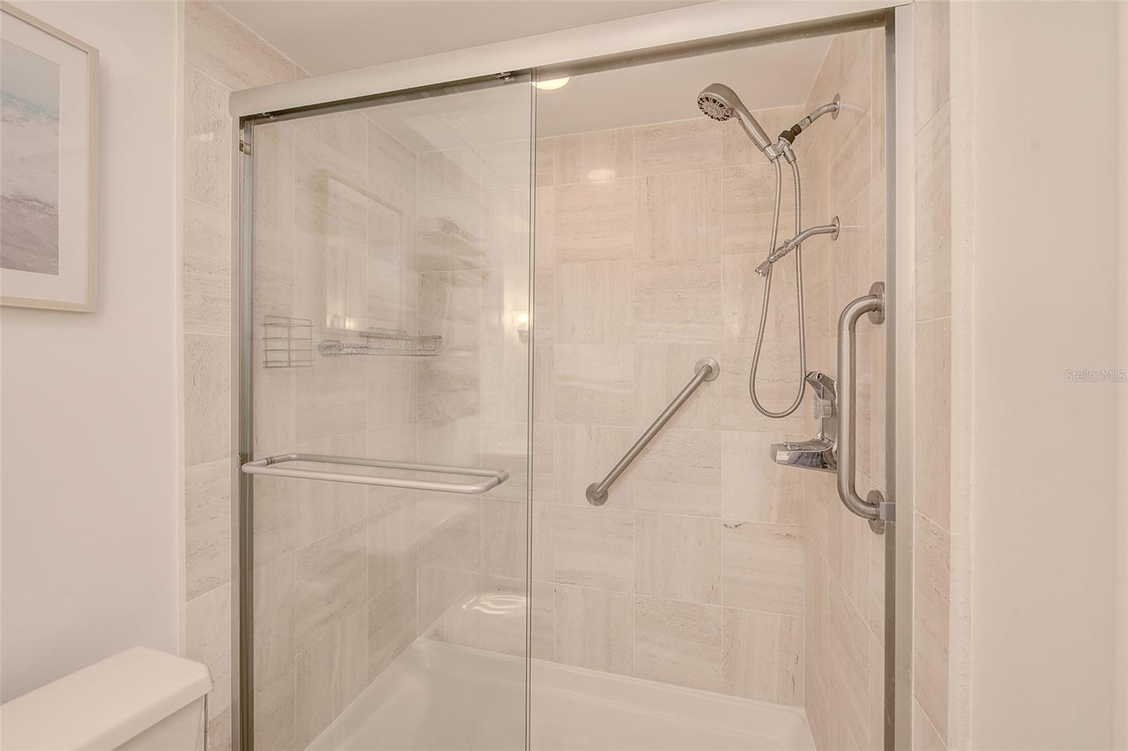 131 BLUFF VIEW DR #401, BELLEAIR BLUFFS, FL, 33770