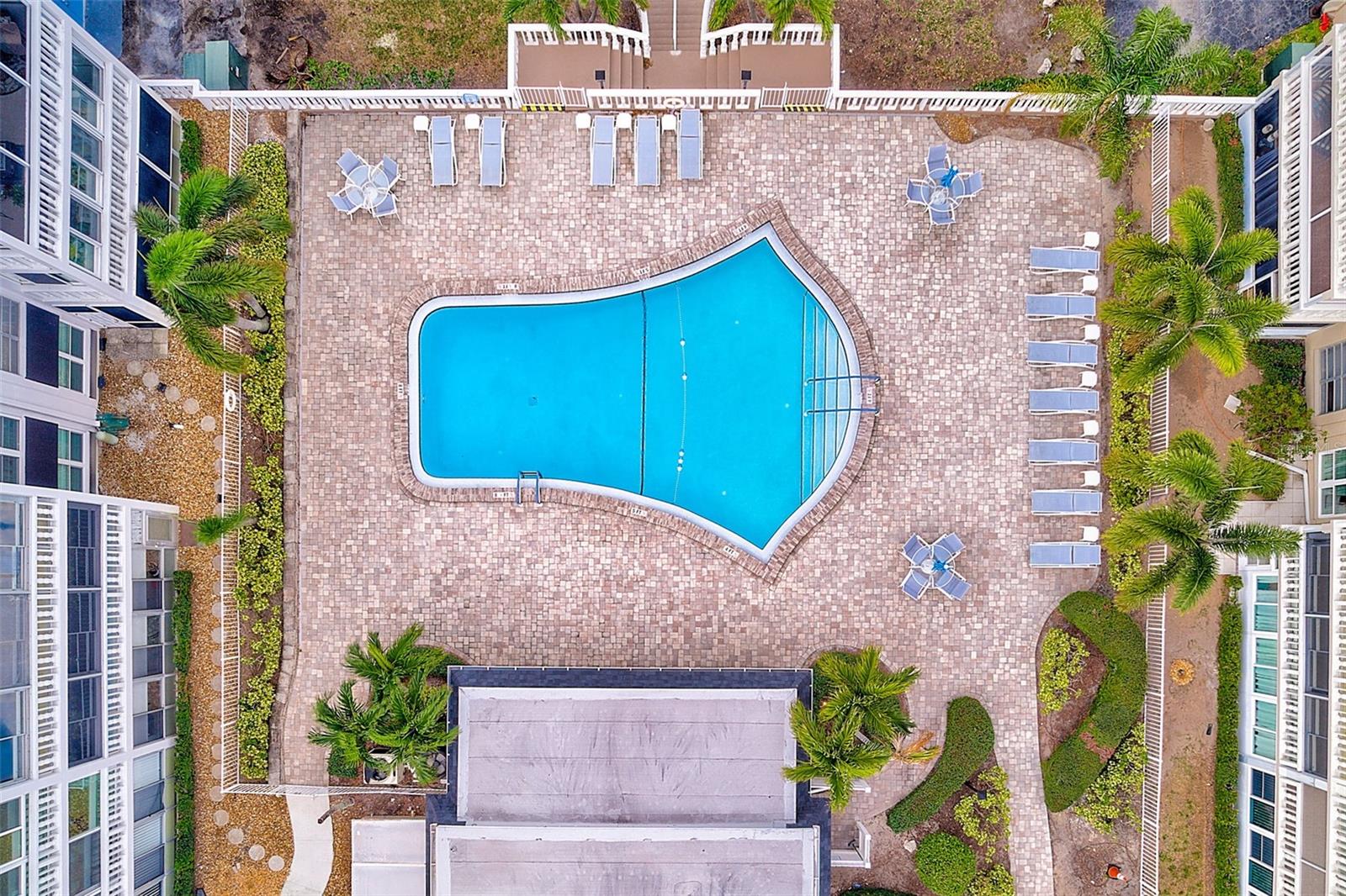 131 BLUFF VIEW DR #401, BELLEAIR BLUFFS, FL, 33770