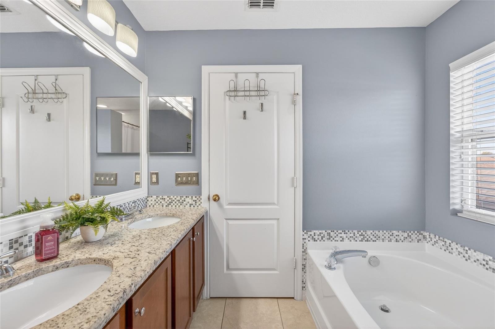 2231 TRADEWINDS DR, KISSIMMEE, FL, 34746