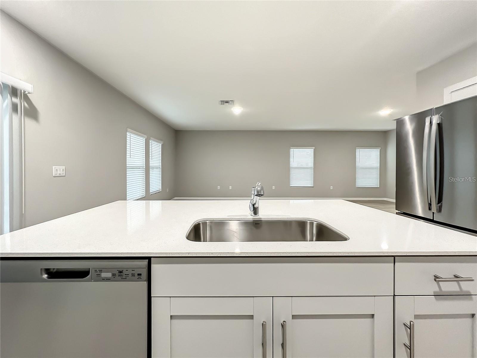 7540 FREESIA TRCE, WESLEY CHAPEL, FL, 33545