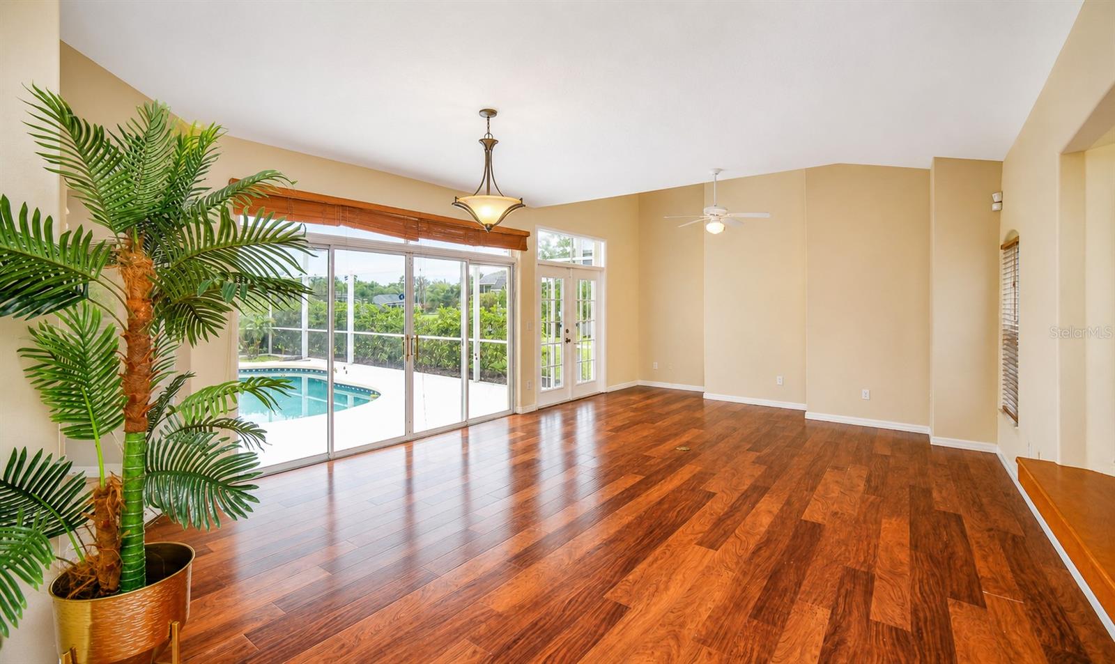 357 FAIRWAY POINTE CIR, ORLANDO, FL, 32828