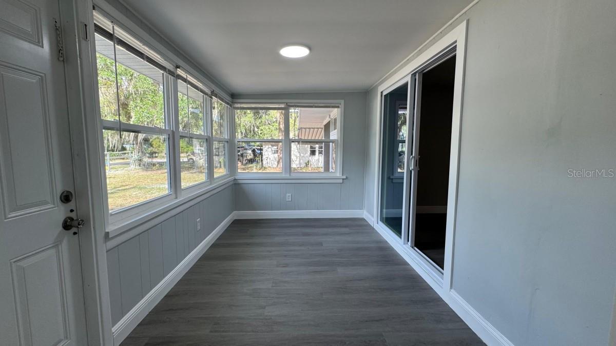 1051 CR 464, LAKE PANASOFFKEE, FL, 33538