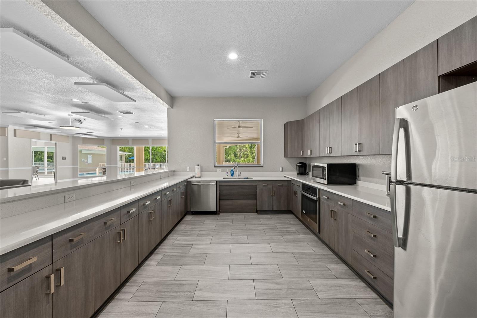5222 NEW BRITTANY LN, ZEPHYRHILLS, FL, 33541