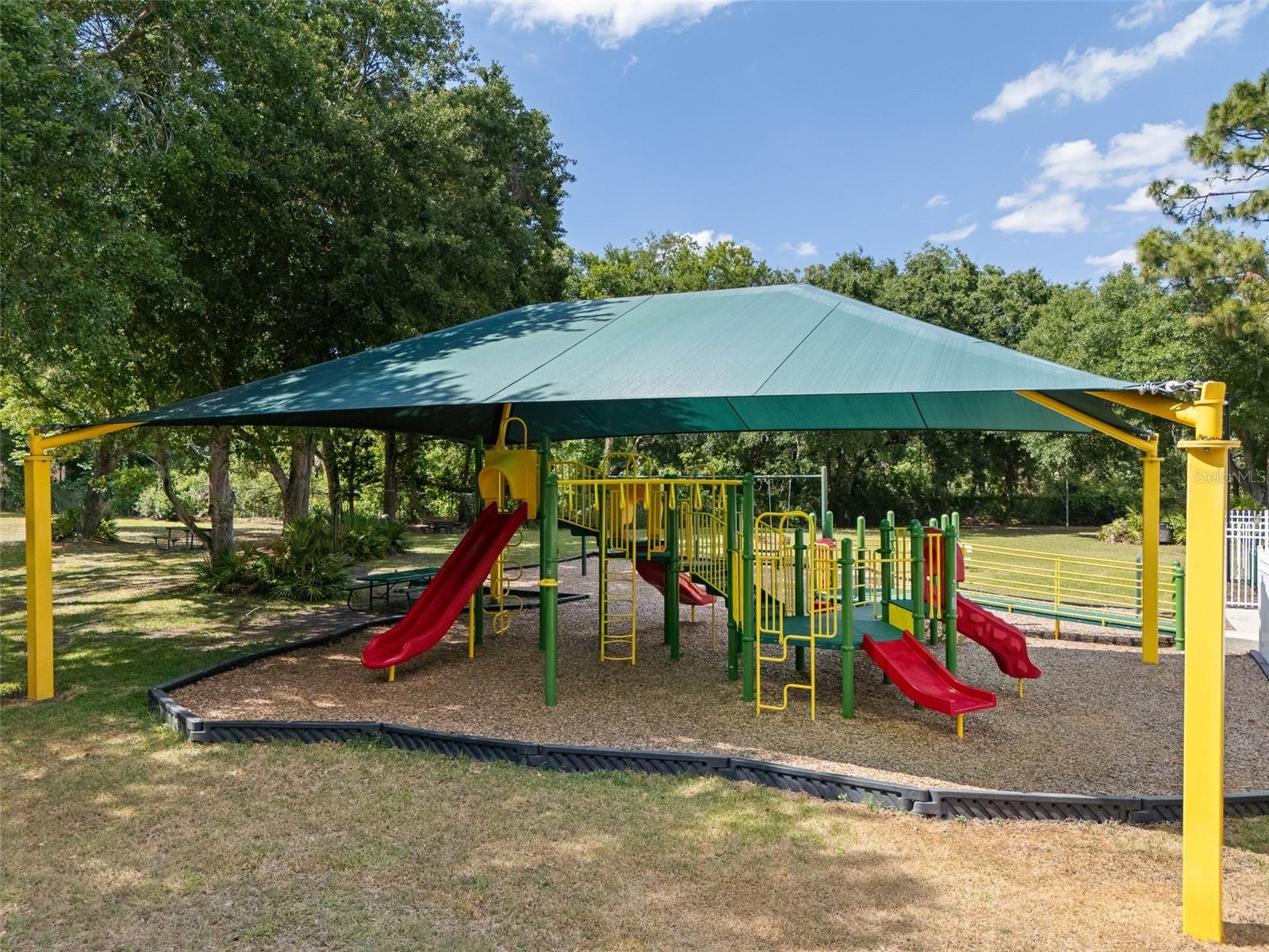 5222 NEW BRITTANY LN, ZEPHYRHILLS, FL, 33541