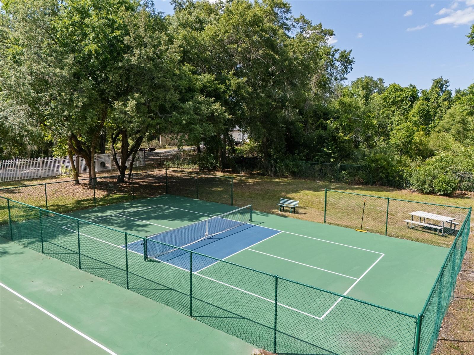5222 NEW BRITTANY LN, ZEPHYRHILLS, FL, 33541