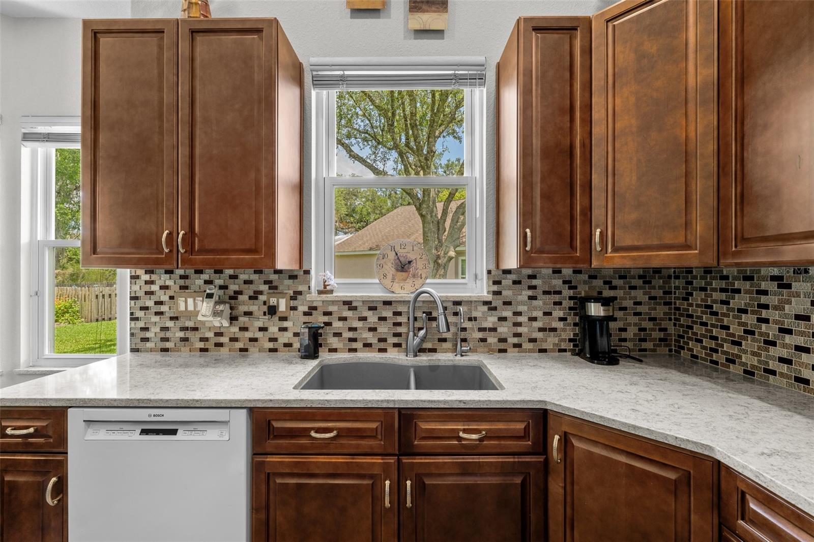 5222 NEW BRITTANY LN, ZEPHYRHILLS, FL, 33541
