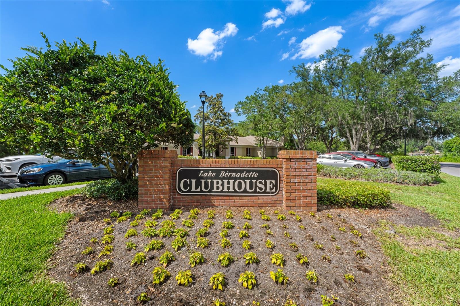 5222 NEW BRITTANY LN, ZEPHYRHILLS, FL, 33541