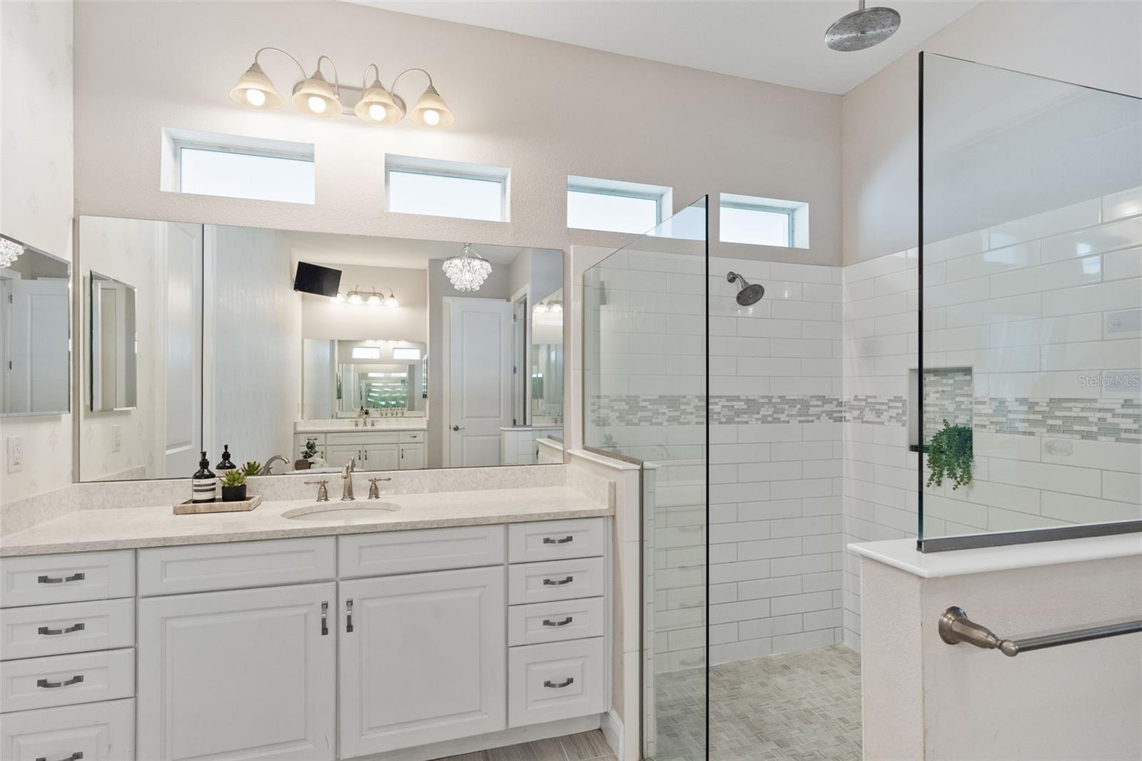 8362 DUNHAM STATION DR, TAMPA, FL, 33647