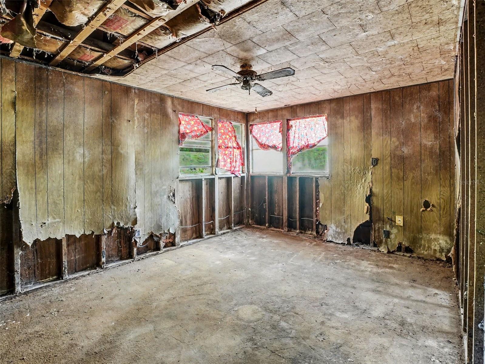 25628 FISHERMANS RD, PAISLEY, FL, 32767