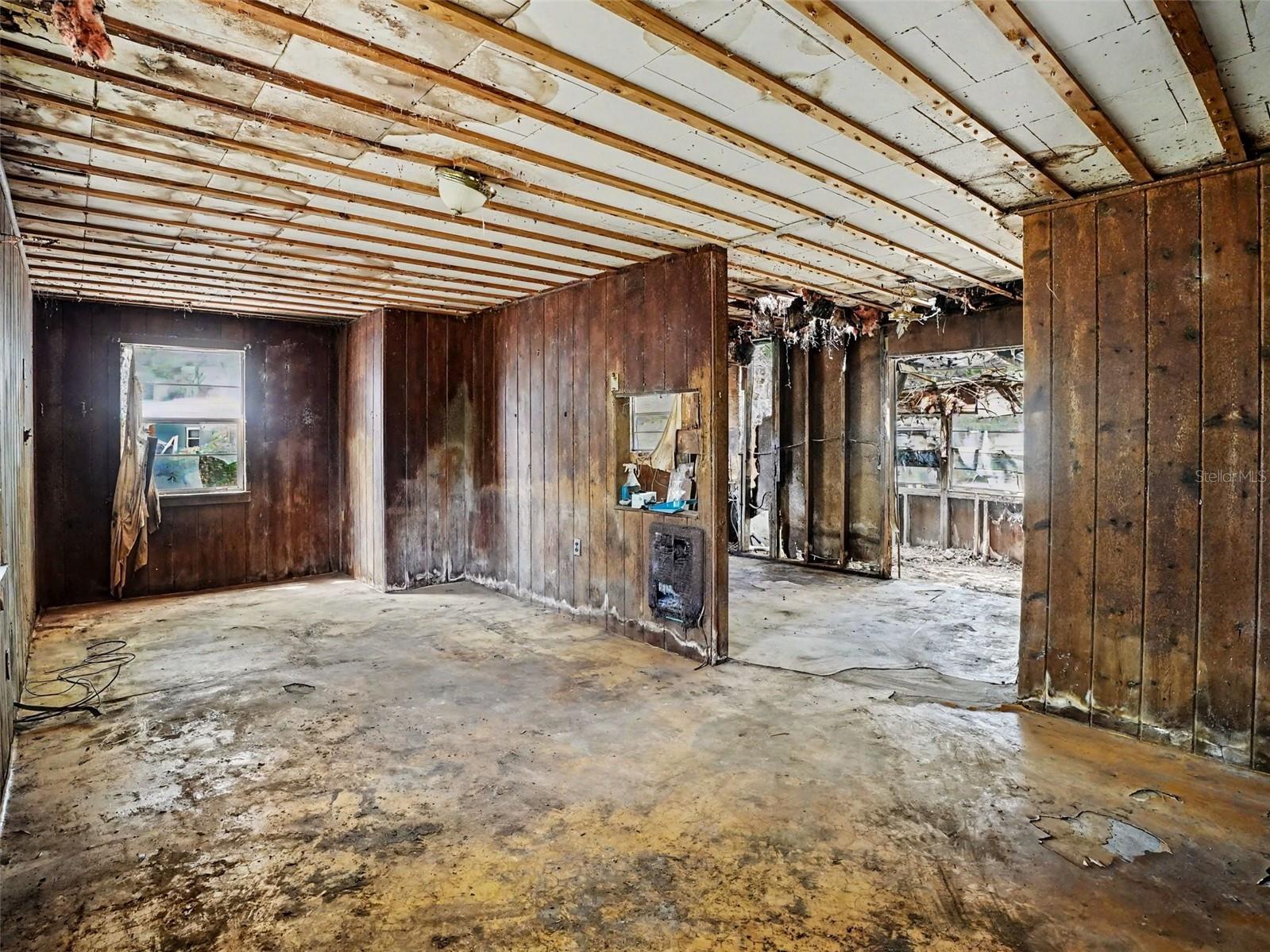 25628 FISHERMANS RD, PAISLEY, FL, 32767