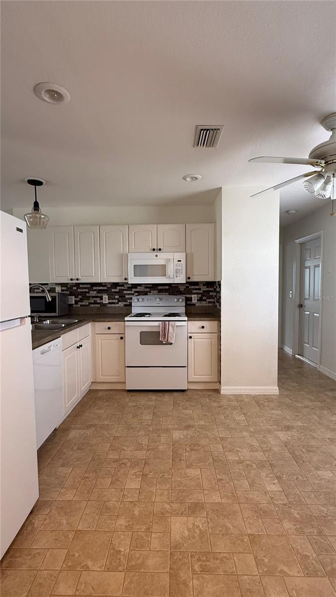 6100 HOFFMAN ST, NORTH PORT, FL, 34287