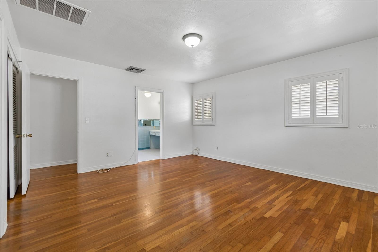 707 N JOHNSON ST, PLANT CITY, FL, 33563