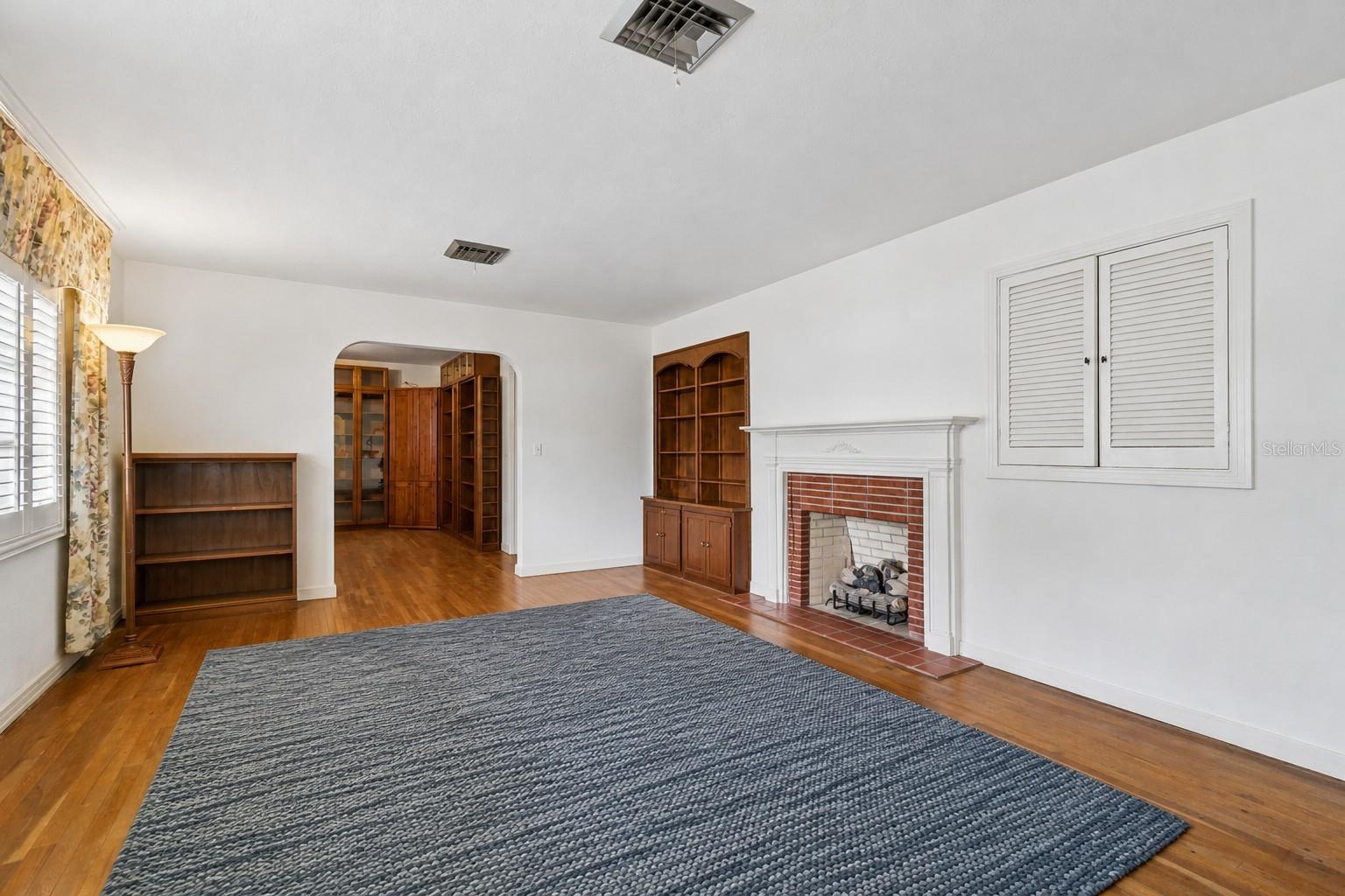 707 N JOHNSON ST, PLANT CITY, FL, 33563