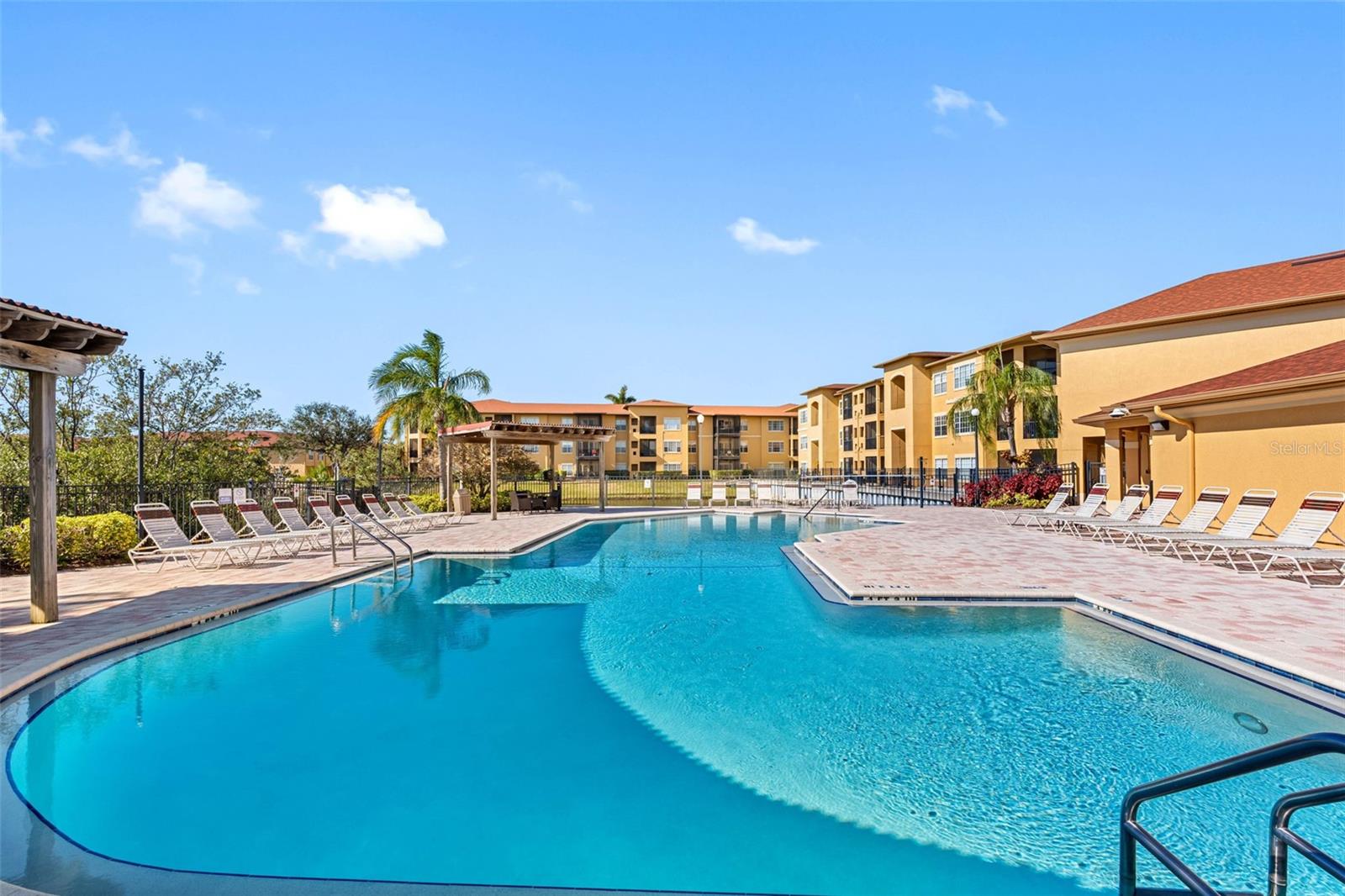4333 BAYSIDE VILLAGE DR #102, TAMPA, FL, 33615