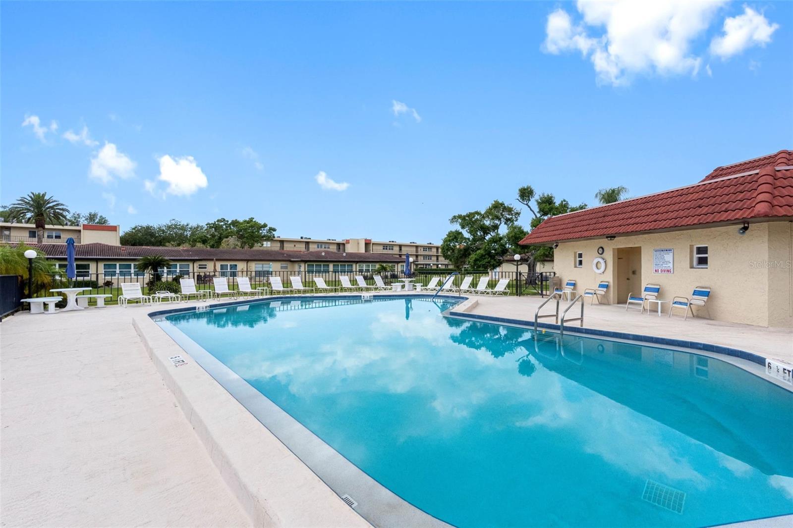 12200 VONN RD #6B, LARGO, FL, 33774