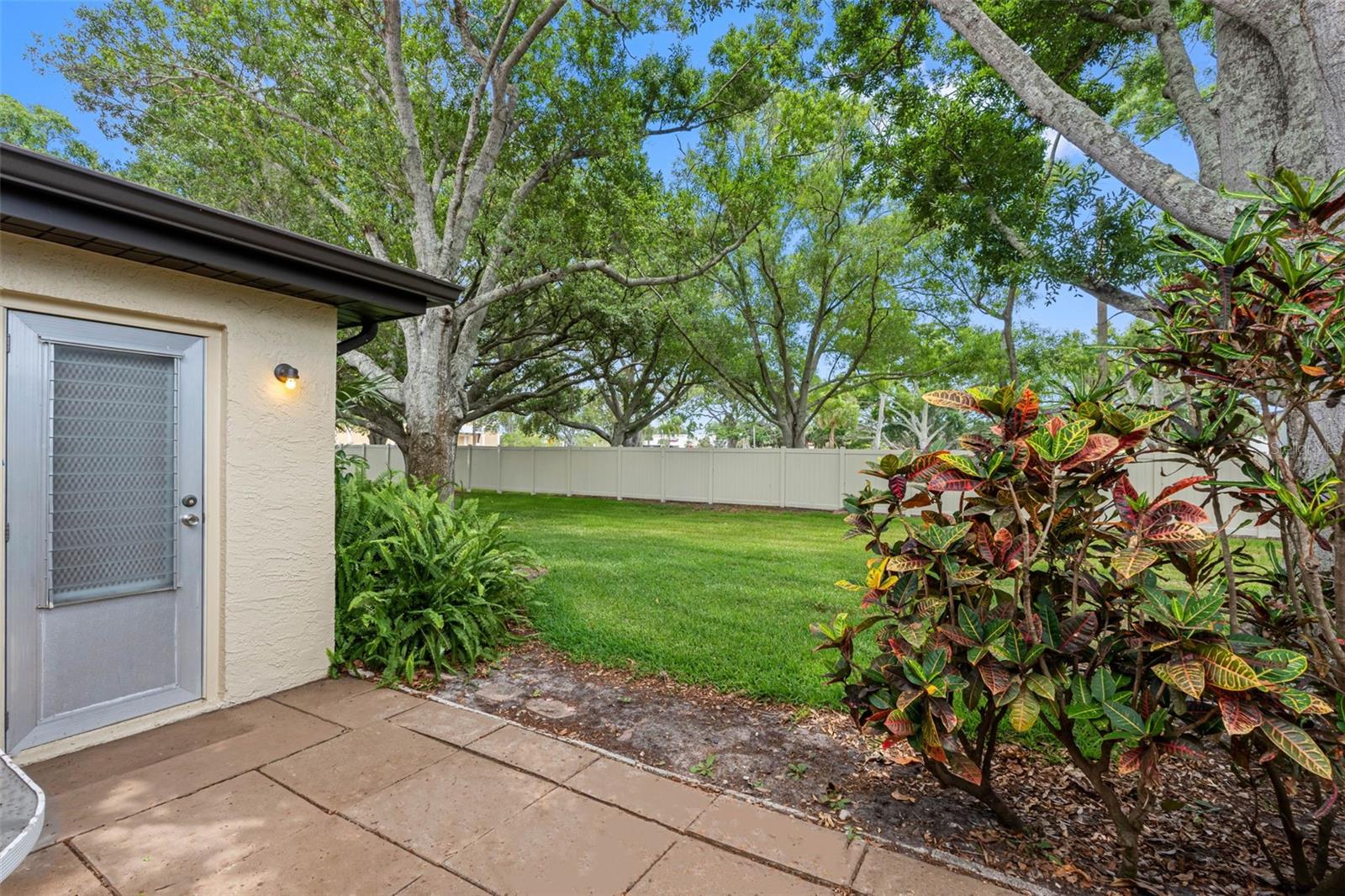 12200 VONN RD #6B, LARGO, FL, 33774