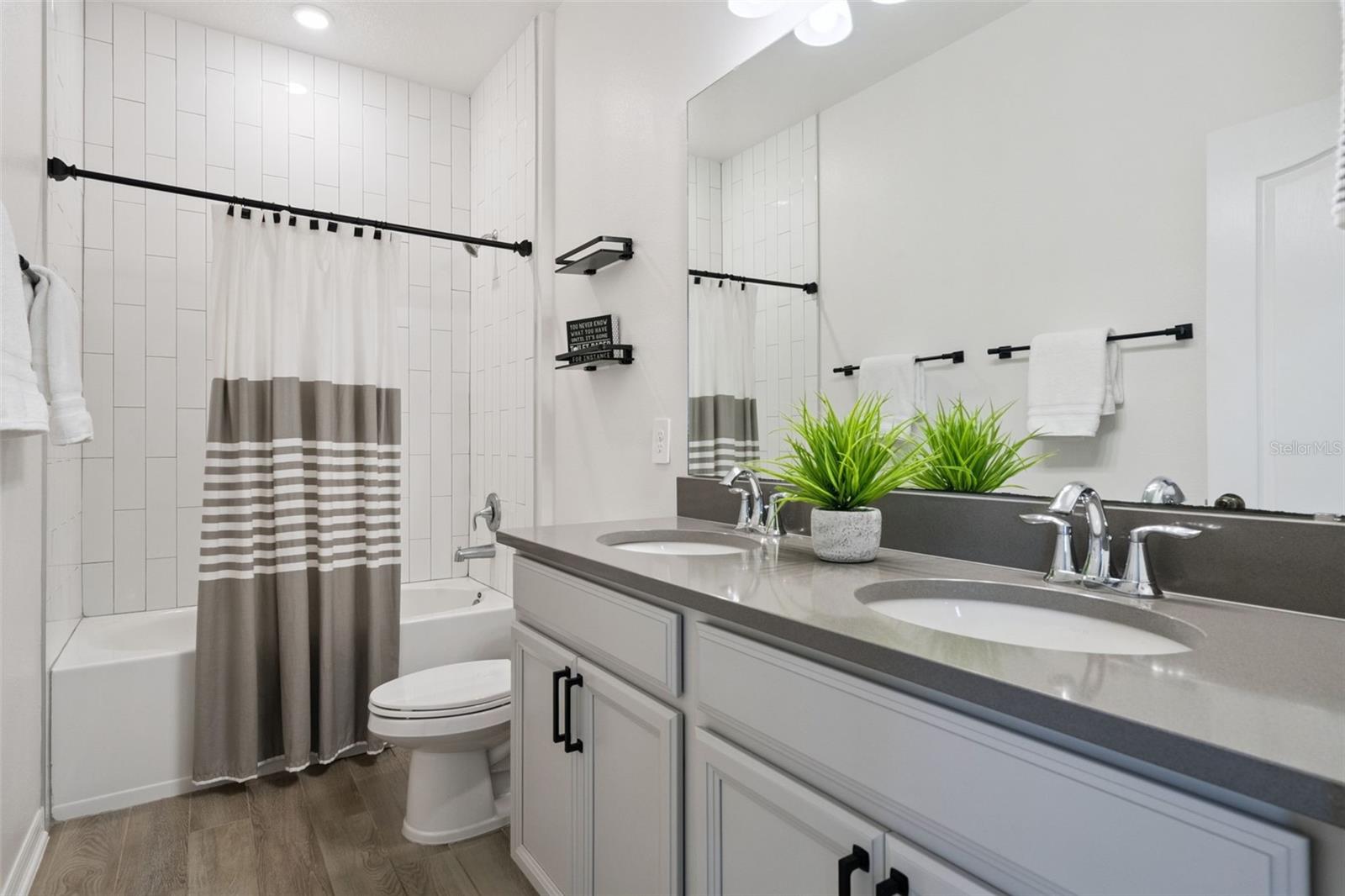 918 HULL ISLAND DR, OAKLAND, FL, 34787