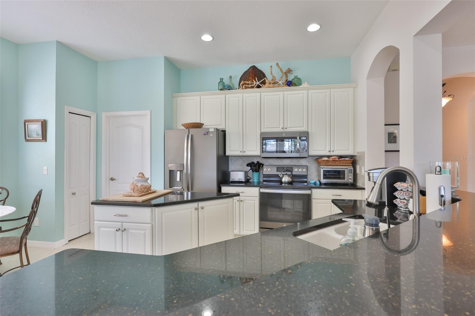 829 REGAL MANOR WAY, SUN CITY CENTER, FL, 33573