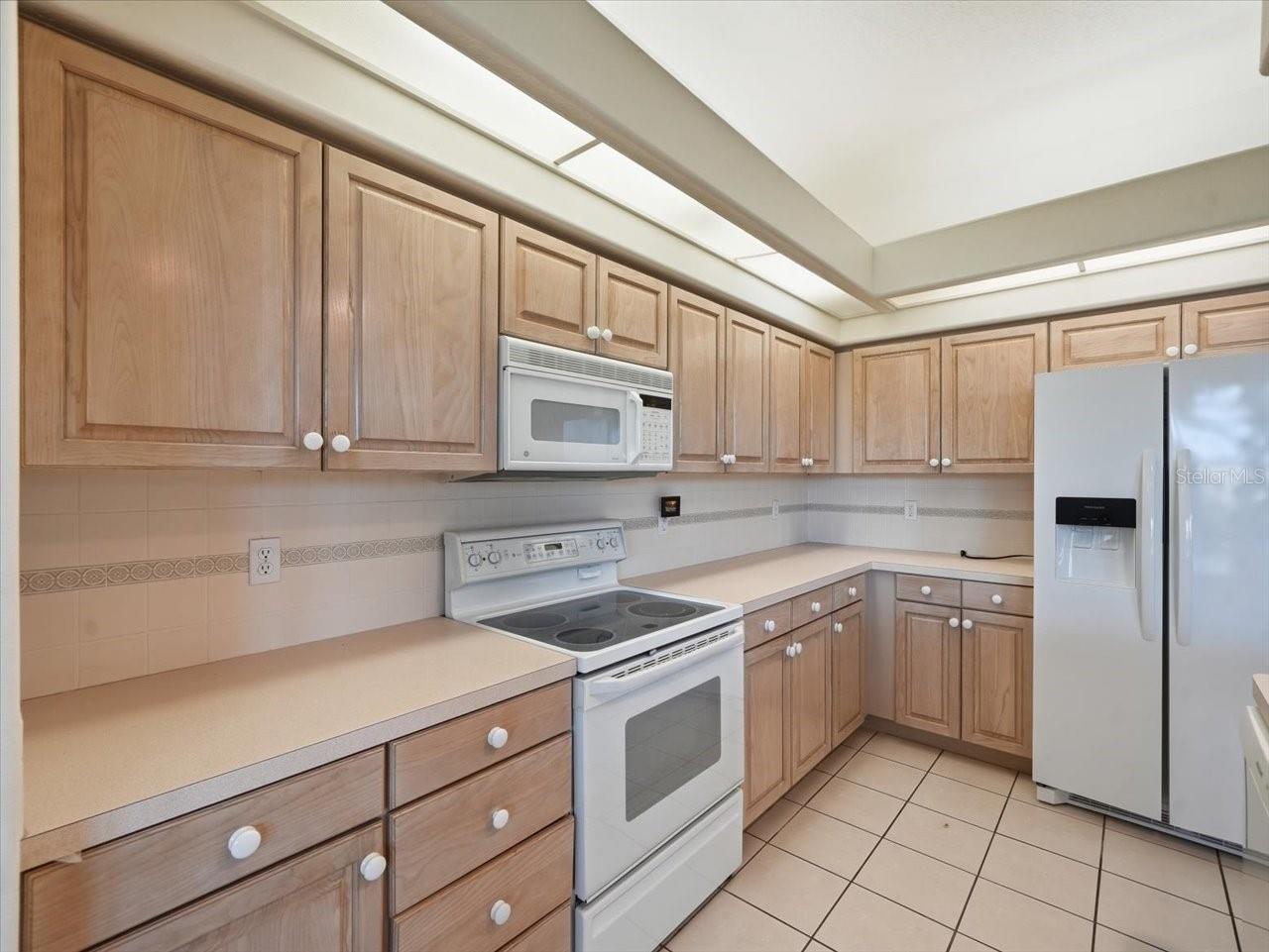 9311 BUTLER BLVD, WEEKI WACHEE, FL, 34613