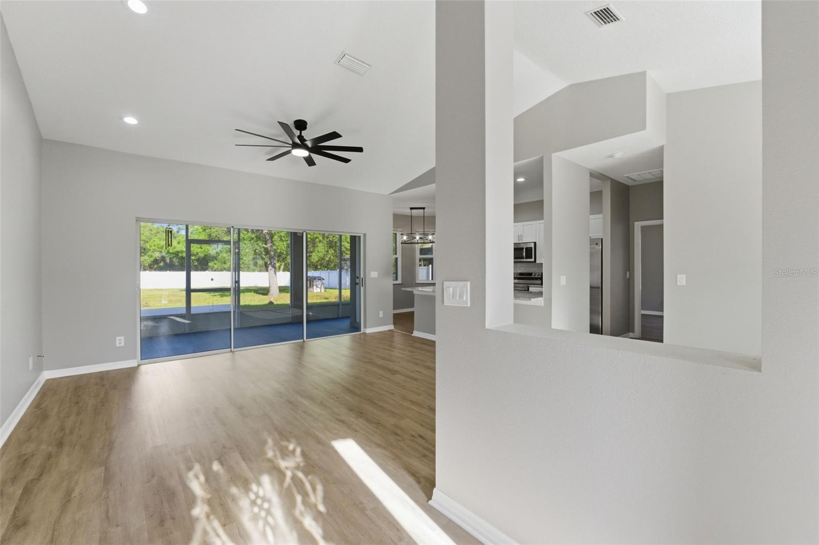 11070 LABRADOR DUCK RD, WEEKI WACHEE, FL, 34614