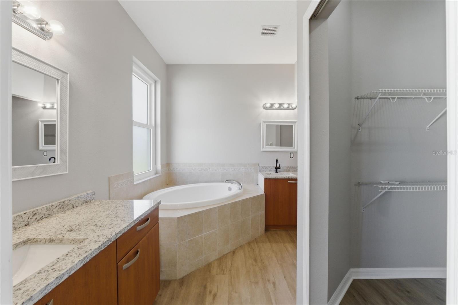 11070 LABRADOR DUCK RD, WEEKI WACHEE, FL, 34614