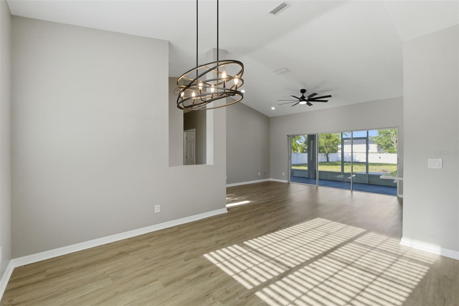 11070 LABRADOR DUCK RD, WEEKI WACHEE, FL, 34614