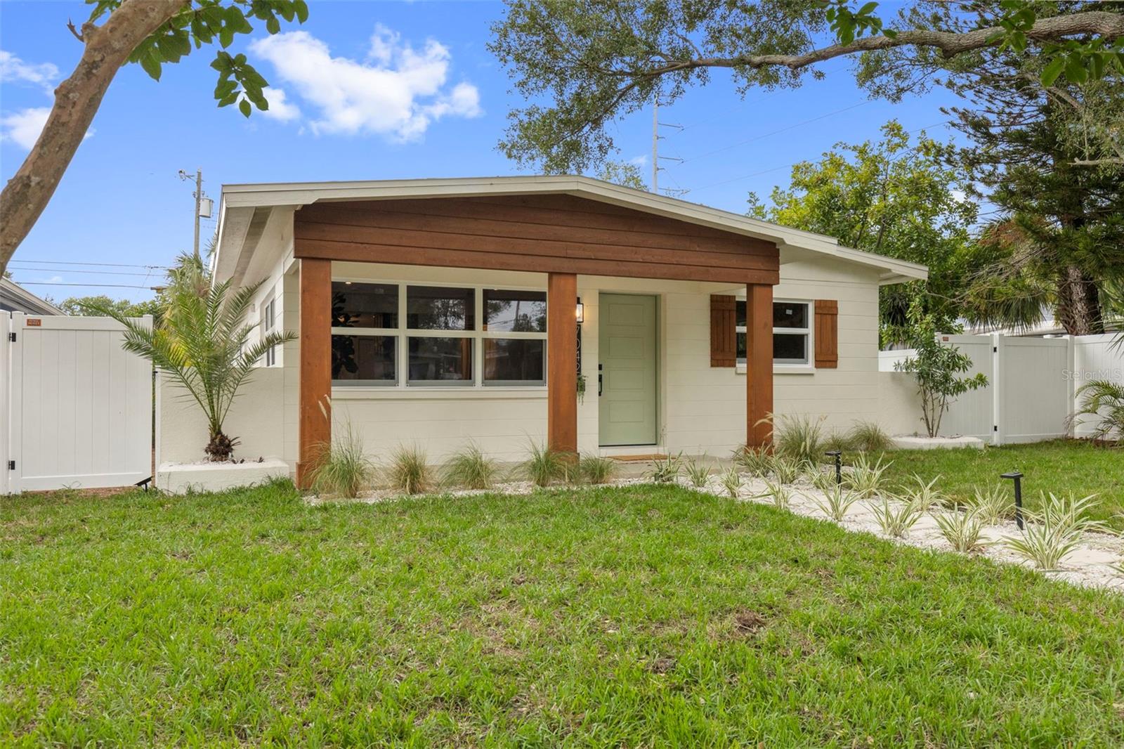 7042 DARTMOUTH AVE N, ST PETERSBURG, FL, 33710